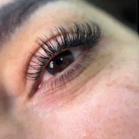 اکستنشن مژه لیفت مژه و ابرو