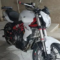 بنلی ۳۰۰|موتورسیکلت|قم, دروازه چوبی|دیوار