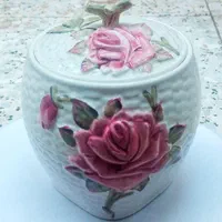 ظرف شکلات خوری درب دار گل برجسته|ظروف سرو و پذیرایی|اصفهان, کوجان|دیوار