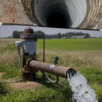 حفاری چاه آب دستی