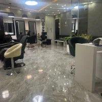 اجاره سالن آرایش ۸۰ متری در معلم