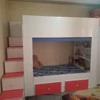 تخت دو طبقه همراه تشکها