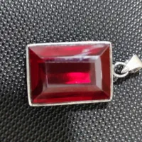 پلاک گوشواره