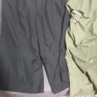 تعدادی لباس نو ب فروش میرسد