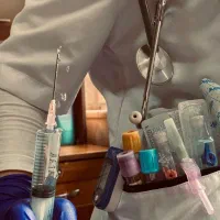 خدمات پرستاری  در منزل|خدمات آرایشگری و زیبایی|نقده, |دیوار