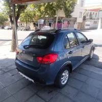 کوییک مدل ۴۰۲ درجه یک کارمندی