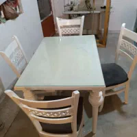 میز ناهارخوری چهارنفره