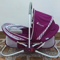 گهواره و نی نی لای لای