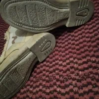 نیم بوت خاکی