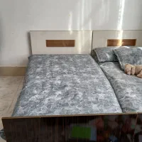 تخت خواب جوان