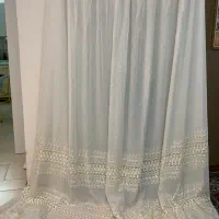 پرده حریر با حاشیه گیپور