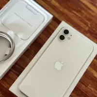 آیفون 11سفید