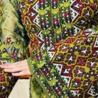 دوخت لباس بلوچی با یقه متفاوت
