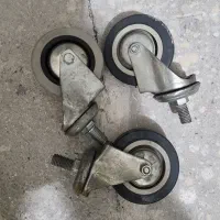 چرخ یدکی ترولی