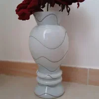 گل و گلدان