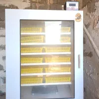 دستگاه جوجه کشی ۱۱۰۰ تایی