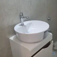 کابینت روشویی، شیر توالت