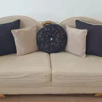 مبلمان ۸ نفره بسیار راحت (فروش بدلیل مهاجرت)|مبلمان خانگی و میز عسلی|رشت, معلم|دیوار