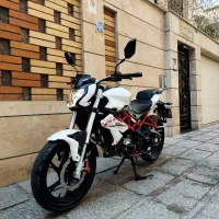 بنلی ۱۵۰نیوفیس|موتورسیکلت|گلوگاه, |دیوار