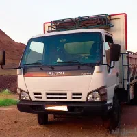 استخدام راننده ی ایسوزو 6 تن به همراه خودرو