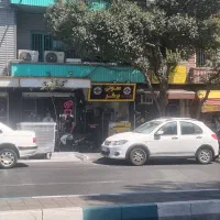 ۲۱ متر مغازه بر گارکر|اجارهٔ مغازه و غرفه|تهران, فلسطین (میدان انقلاب)|دیوار