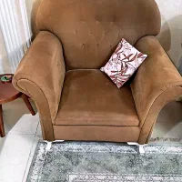 دو دست مبل 5نفره و 7 نفره|مبلمان خانگی و میز عسلی|رشت, دروازه لاکان|دیوار