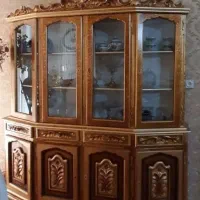 بوفه ی چوبی بسیار جا دار