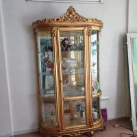 بوفه تاجدار طلایی