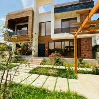 300متری-ویلا-سنددار-فروش-اقساطی