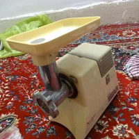 چرخ گوشت|خردکن، آسیاب، غذاساز|قم, پشت انبار نفت|دیوار