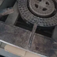 اجاق گاز وسبزی خوردکن و آرام پز و کالی ظروف