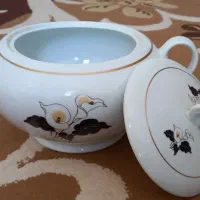 ظرف سوپ خوری