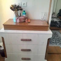 دراور و اینه قدی