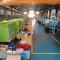 کارگر انبار