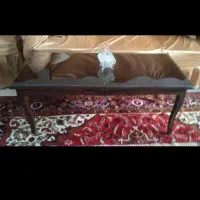 میز جلومبلی سالم با شیشه های تازه