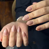 کاشت تخصصی ناخن‌