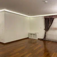 بلوارملت ۱۵۰ متر همکف 200 متر حیاط اختصاصی|فروش آپارتمان|اصفهان, باغ زرشک|دیوار