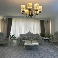 142 متر چهارراه سونالوکس با نورگیر فوق‌العاده