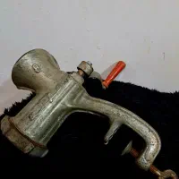 چرخ گوشت دستی|کلکسیون اشیاء عتیقه|مشهد, ابوذر|دیوار