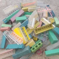 تعدادی لونه طوطی سانان و آبخوری و دونخوری|لوازم جانبی حیوانات|یزد, |دیوار