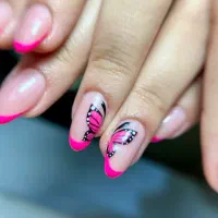 ارائه کلیه خدمات ناخن لاین ژل