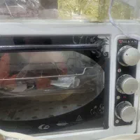 یه عدد توستر و چرخ گوشت به فروش میرسد