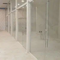 شیشه سکوریت در حد نو