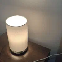 آباژور کنار تختی