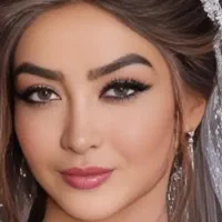 تزریق ژل و بوتاکس ومزونیدلینگ پوست