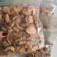 هلو محلی خشک ارگانیک