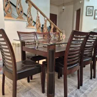 میز ناهار خوری ۸ نفره در حد نو