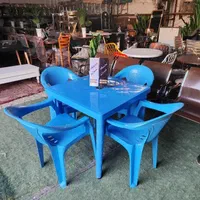 نمایندگی پخش صندلی ناصر زیر فی کارخونه(تک و عمده)|میز و صندلی غذاخوری|شیراز, وزیرآباد|دیوار