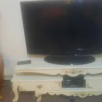 تلویزیون ال سی دی و میز تلویزیون