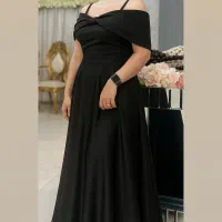 تعدادی لباس مجلسی|لباس|شیراز, آزادی|دیوار